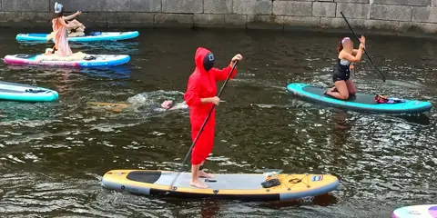 Доска на воде