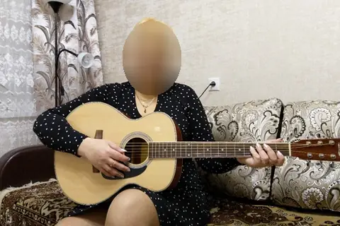 Акустическая гитара