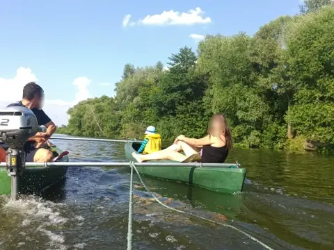 Каноэ и лодки