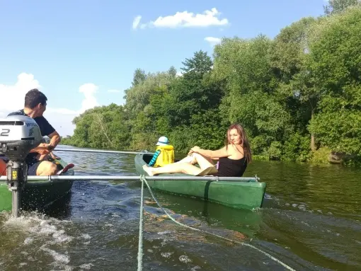 Каноэ и лодки