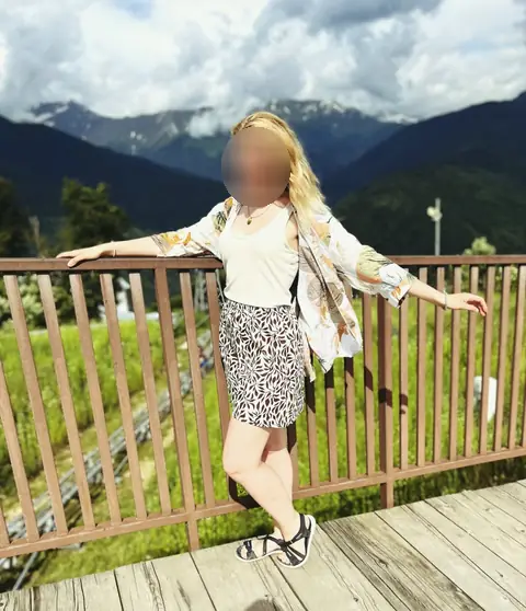 Платья