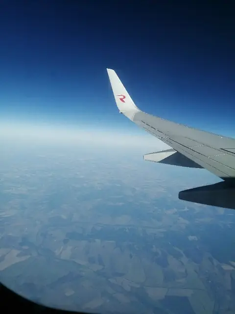 Самолет