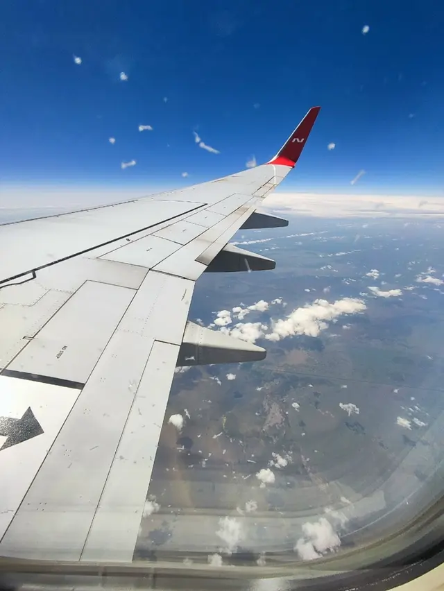 Самолет