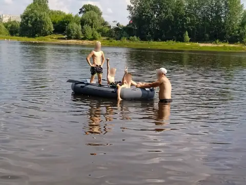 Каноэ и лодки