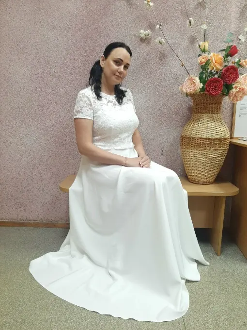Платья