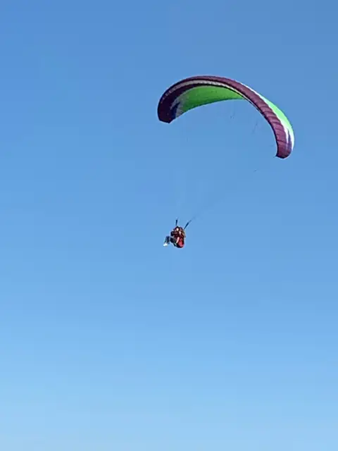 Парашют